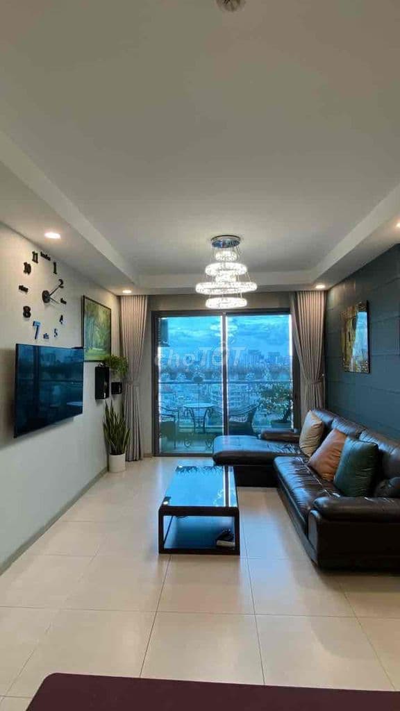 Căn hộ 2PN 2WC 92m2 đầy đủ nội thất The Gold View