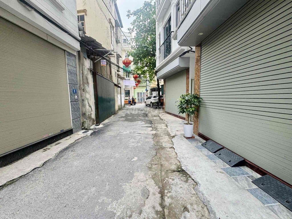 nhà Bắc Từ Liêm - mặt ngõ kinh doanh - oto tránh