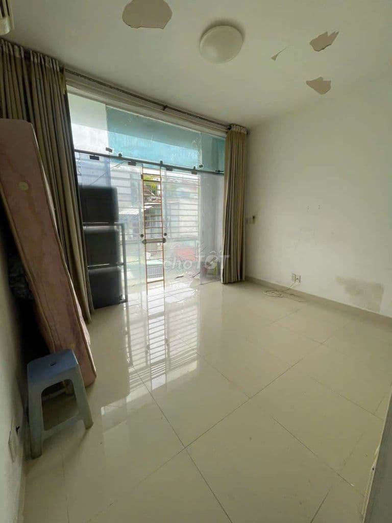 Nhà Đường Dương Bá Trạc,P1Q8,DT 3,7mx6,5m, 1 Lầu,2 PN,2 WC
