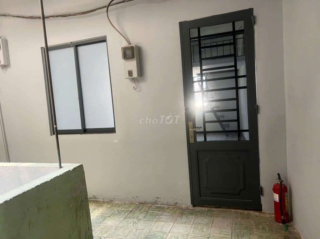 Cc 301 trần Hưng Đạo ngay tt Q1 sát Bùi Viện ,chợ Bến Thành