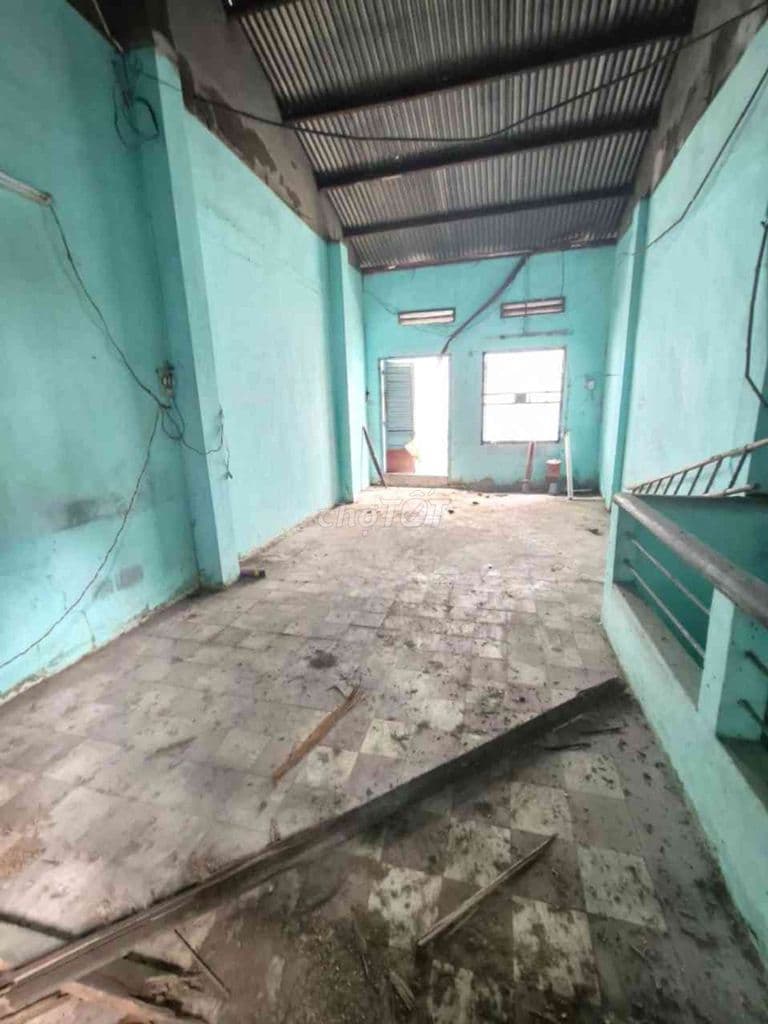 Nhà cũ tiện xây sửa - Gần MT - Sổ Vuông - 2 Tầng BTCT - 49m2 - Nở hậu - Ảnh 3