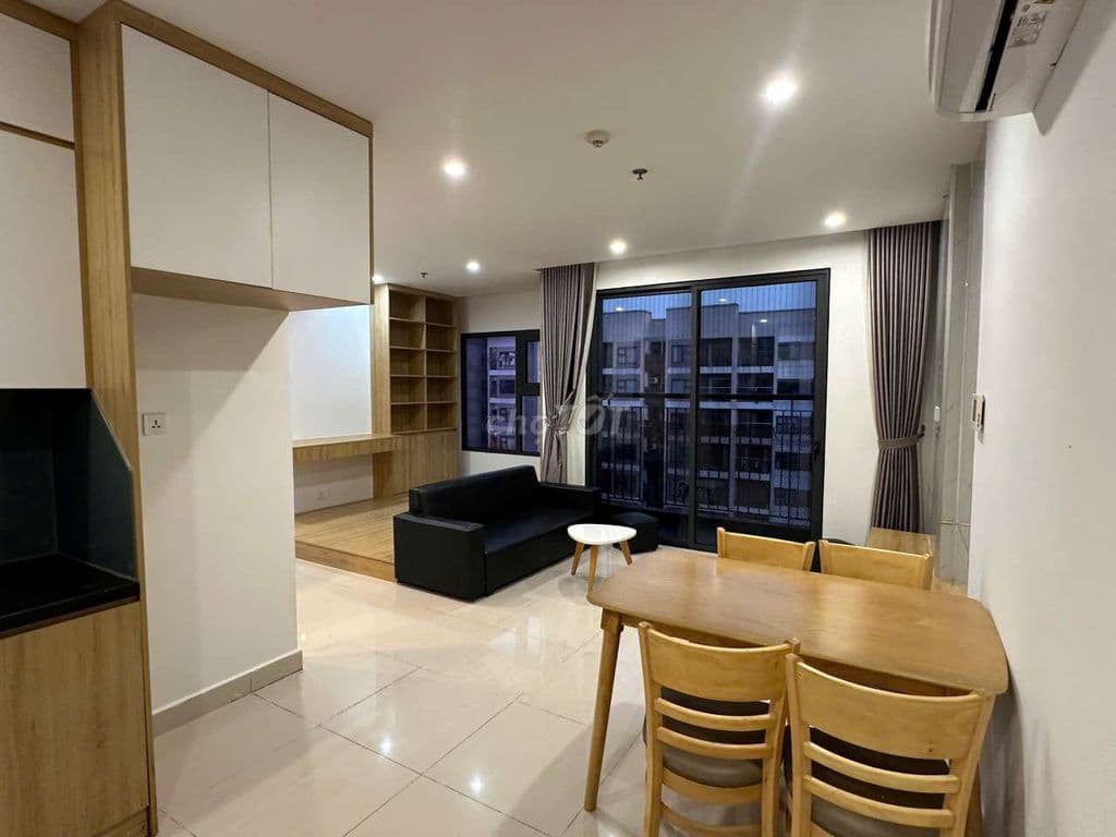 Cho thuê căn góc 2 ngủ +,1 khách tòa s203 đủ đồ