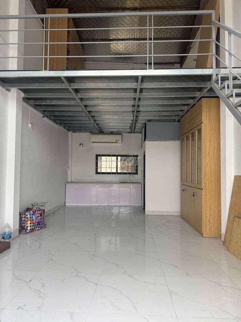 Cho thuê nhà nam đuống đức giang ô tô tránh 45m 2 tầng giá 6 triệu - Ảnh 2