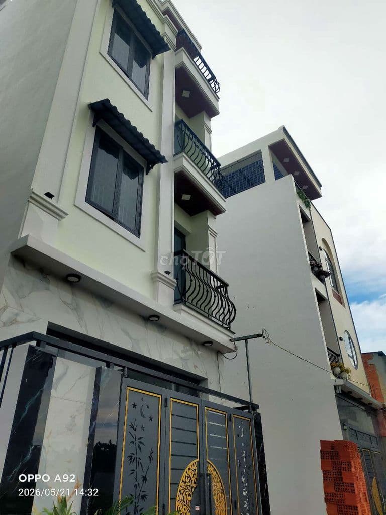 bình hưng hòa đường số 9 dt 52m2 4 tần xe hơi ngủ trong nhà