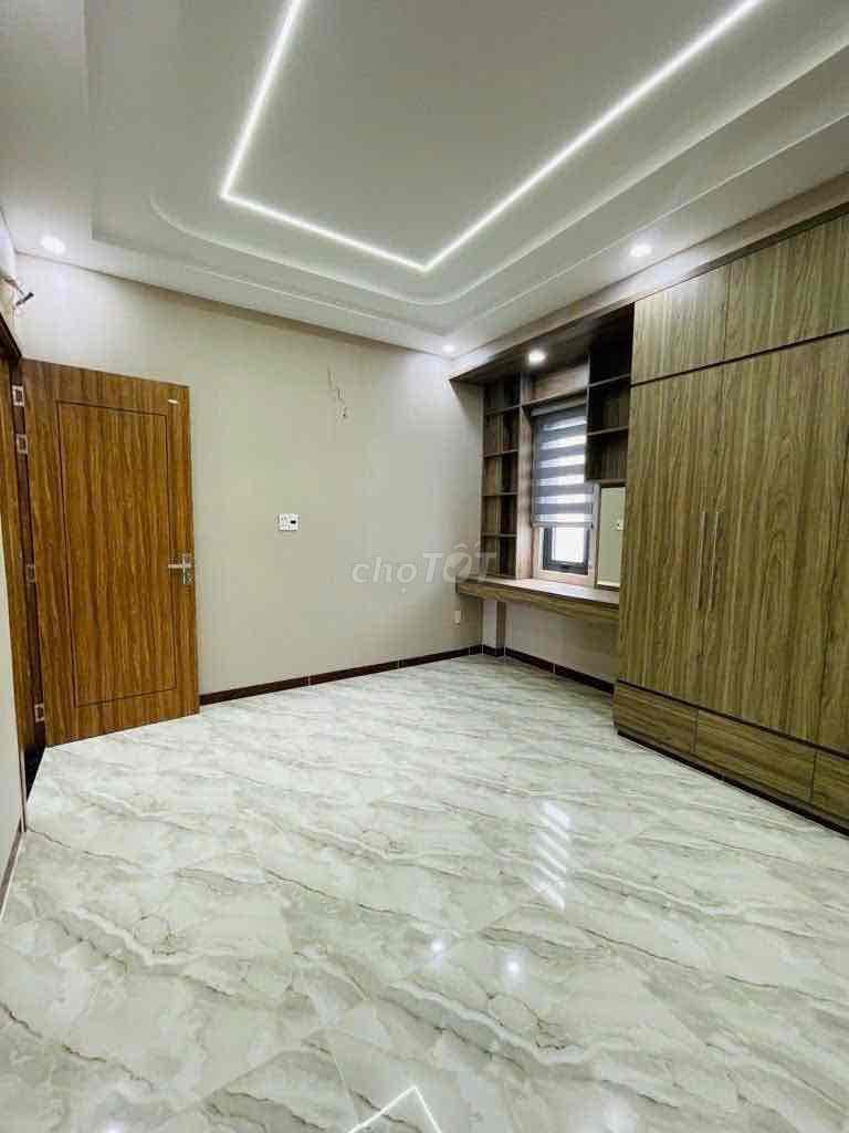 BÁN NHÀ GẦN MẶT TIỀN - HẺM XE TẢI- ĐỒNG ĐEN - 4,9 x 11,7 - NHỈNH 6 TỈ. - Ảnh 3