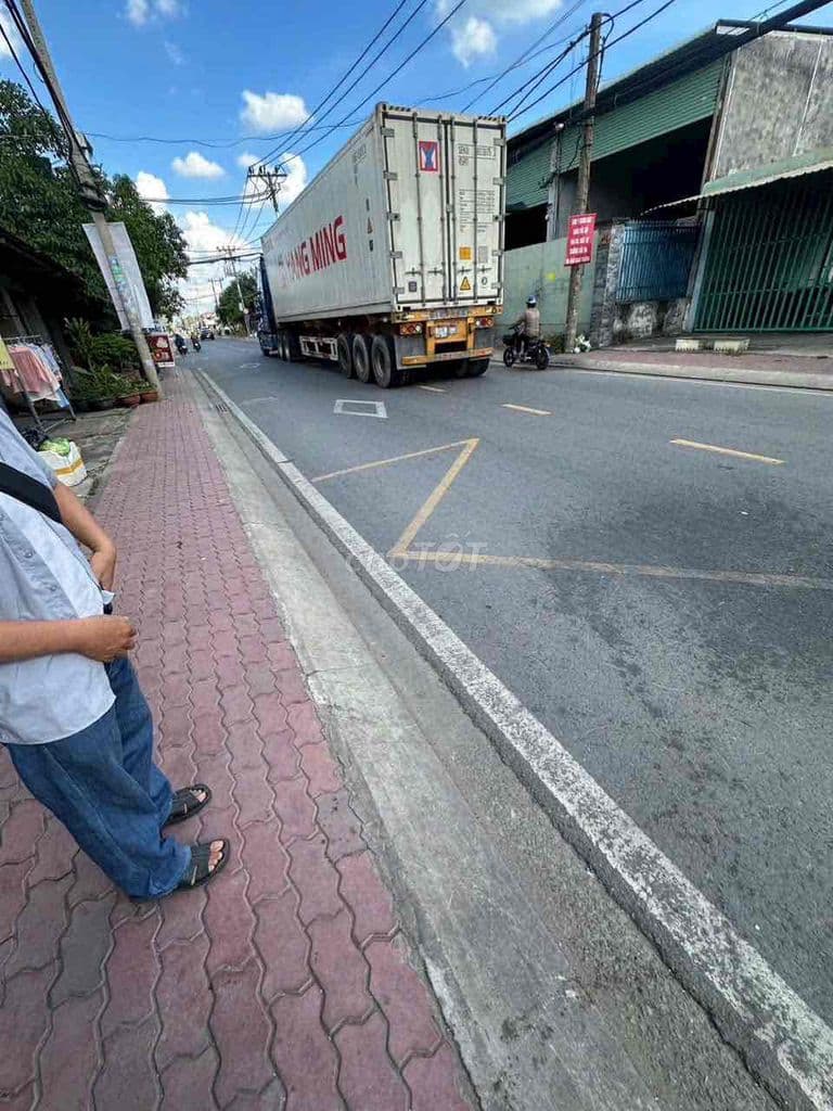 Quá rẻ 179m2 MT Đoàn Nguyễn Tuấn giá 4.3ti