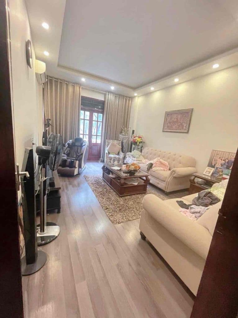 SIÊU PHẨM CẦU GIẤY 5 TẦNG 60M Ô TÔ TRÁNH NHÀ ĐẸP Ở NGAY GIÁ 28.5 TỶ - Ảnh 3