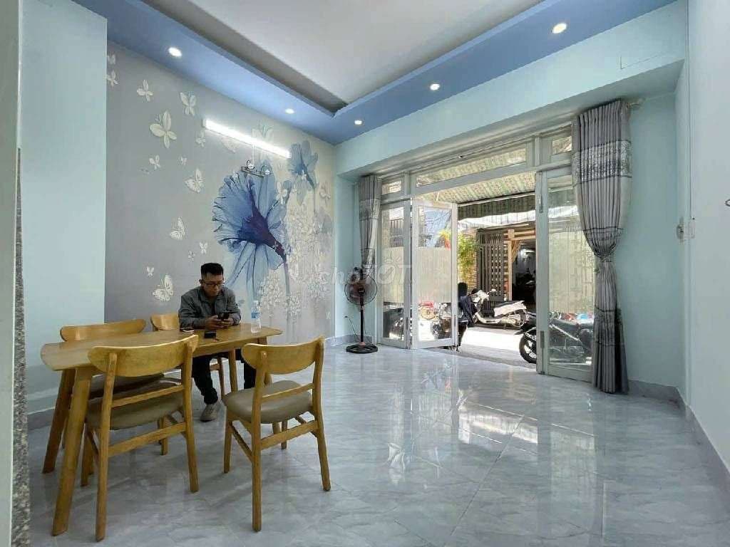 nhà lê văn quới 45m2- nở hậu 4.5m-hẻm 7m - khu dân cư giá hơn 6toi TL