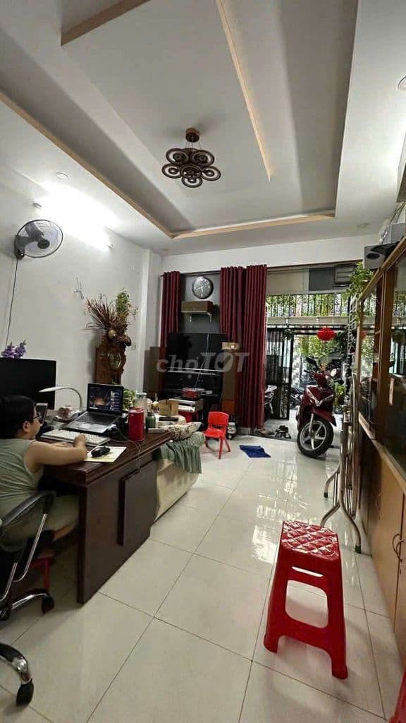 Lê trọng tấn..q tân phú .6đ6..full tiện ích