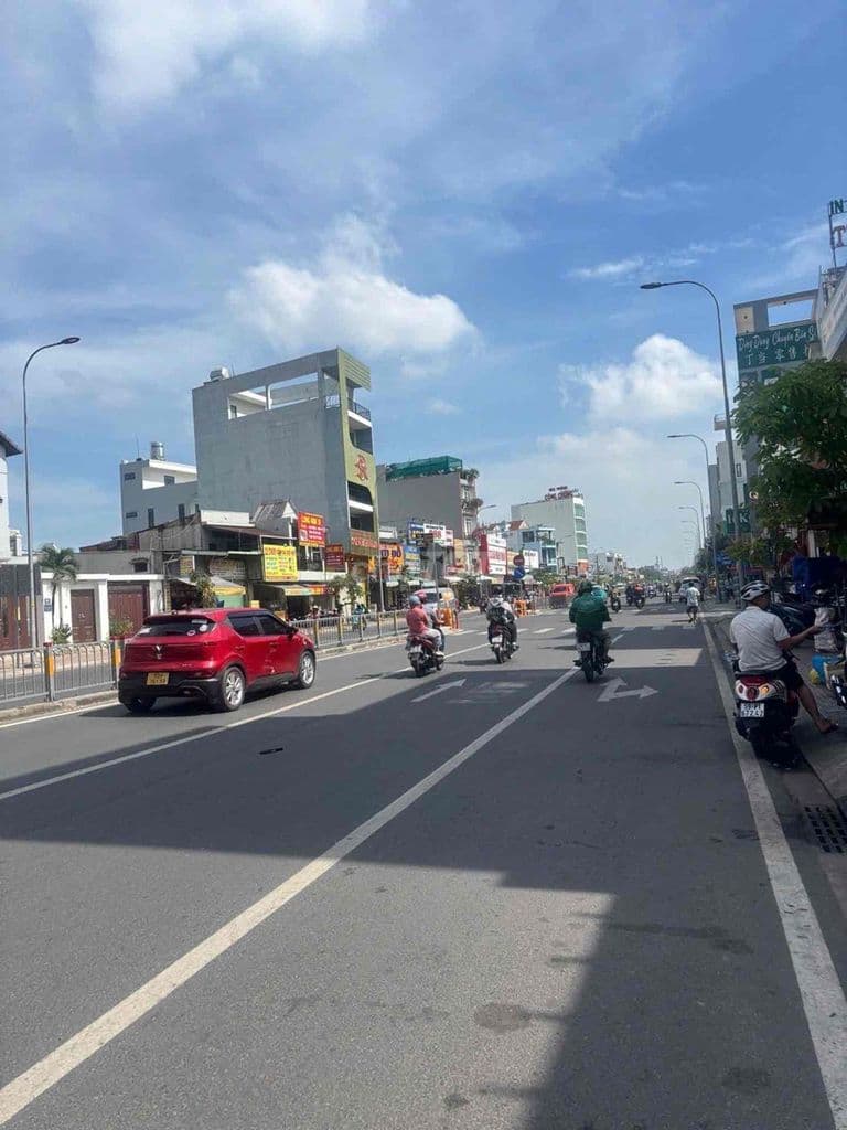 Mặt tiền kinh doanh TÂN KỲ TÂN QUÝ - 6 x 25m - Giá: 24tỷ nhỉnh