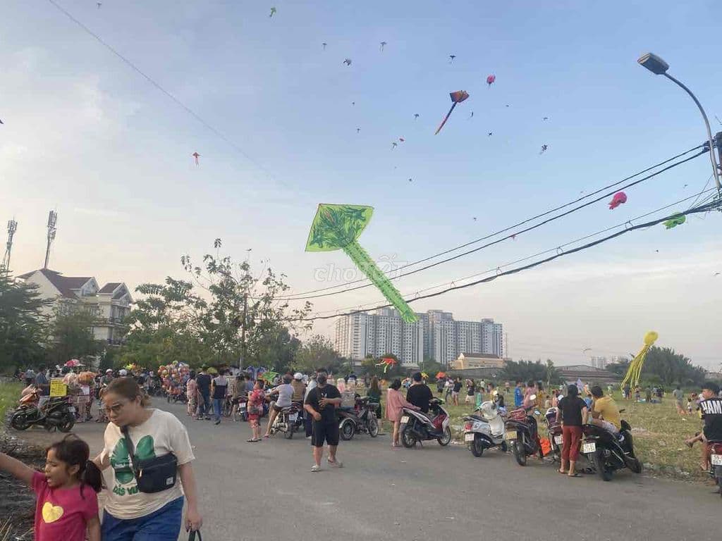 đất KDC ẤP 5 PHONG PHÚ . ĐS 10 bình hưng đi vào XD 5tầng giá 6ty750tr - Ảnh 3