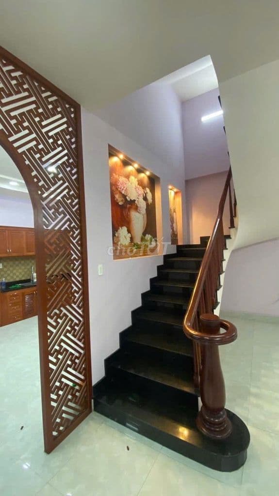 CHÚ NĂM BÁN NHÀ 3 TẦNG 228m2 QUẬN 12 CÓ SỔ HỒNG RIÊNG - Ảnh 2