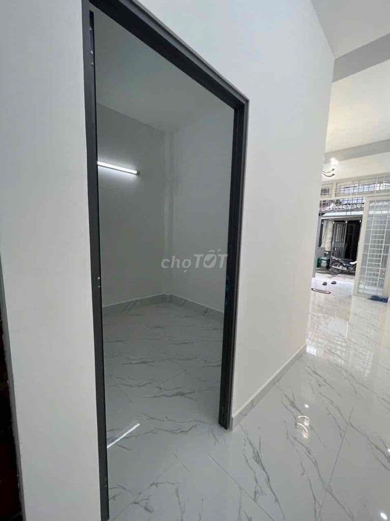 ⚜️ 𝓝𝓗À 𝓑Á𝓝 Liên khu 5-6, 4x14m, 1 lầu, hẻm 5m, Gần chợ - Ảnh 3