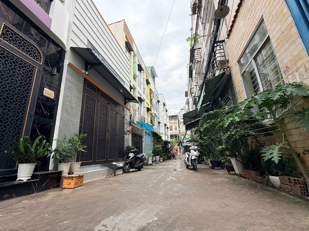 60M2 - Ô TÔ ĐỖ CỬA - NHÀ 2 TẦNG MỚI - THU 8TR/TH - NHỈNH 5 TỈ - Ảnh 2