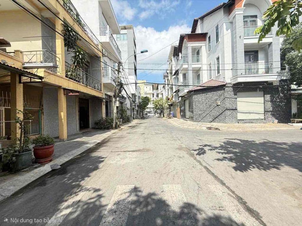 Mình chính chủ gởi phí 2%..Bán nhà 3 tầng đúc thật, lô nhì đường số Q7 - Ảnh 2