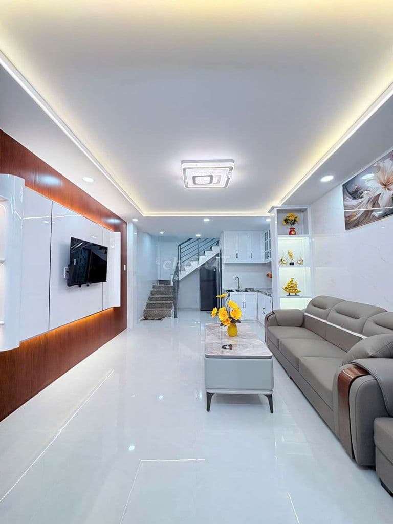 Bán nhà 2 tầng sát mặt tiền đường Lạc Long Quân phường 3 quận 11 - Ảnh 2