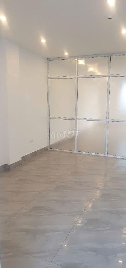 Giảm chào 2 tỷ có toà shophouse Văn Phú 126m 7 tầng 1 hầm đỉnh cao. - Ảnh 2