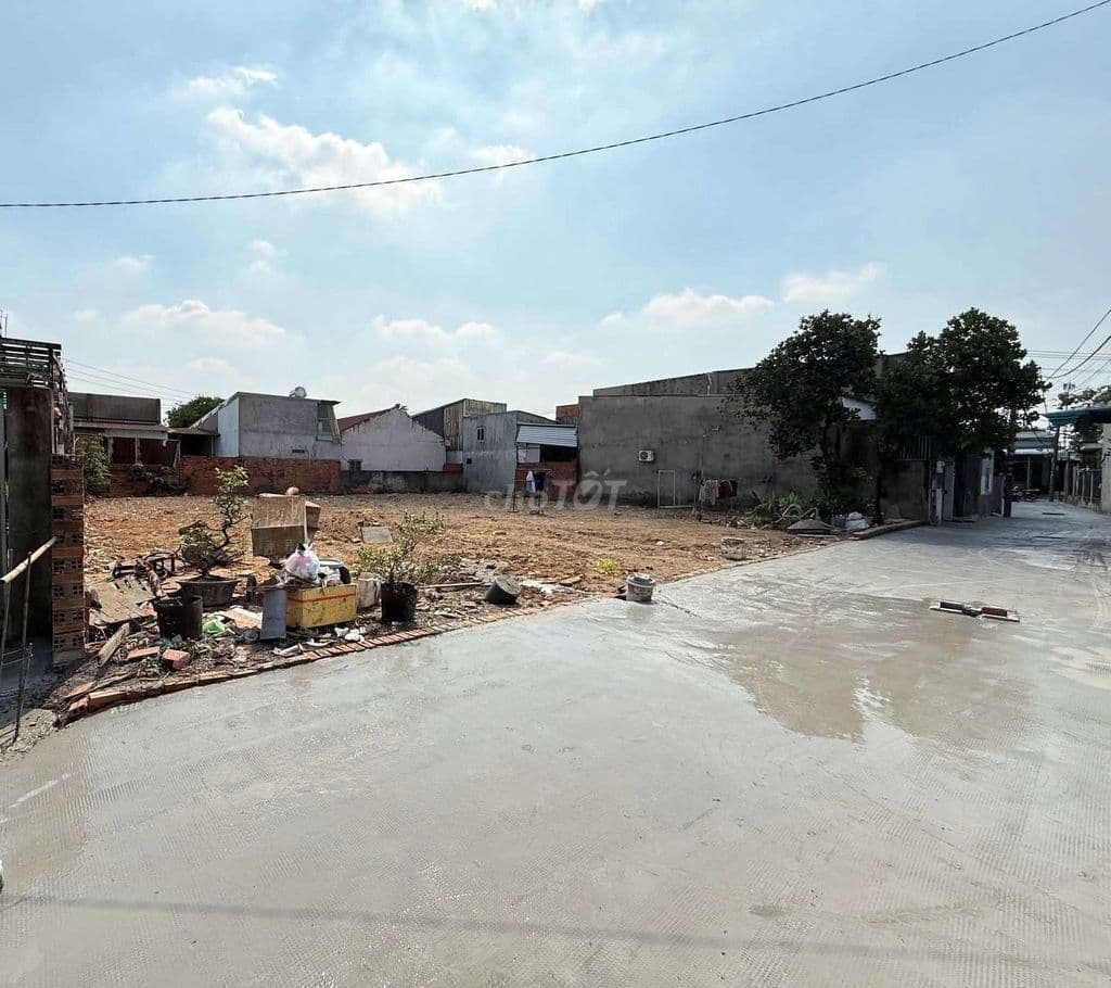 Đất thổ cư SHR 1/Đông Thạnh 1-2-Hóc Môn.Dt 196m2 có 95m2 thổ cư~3,98ty