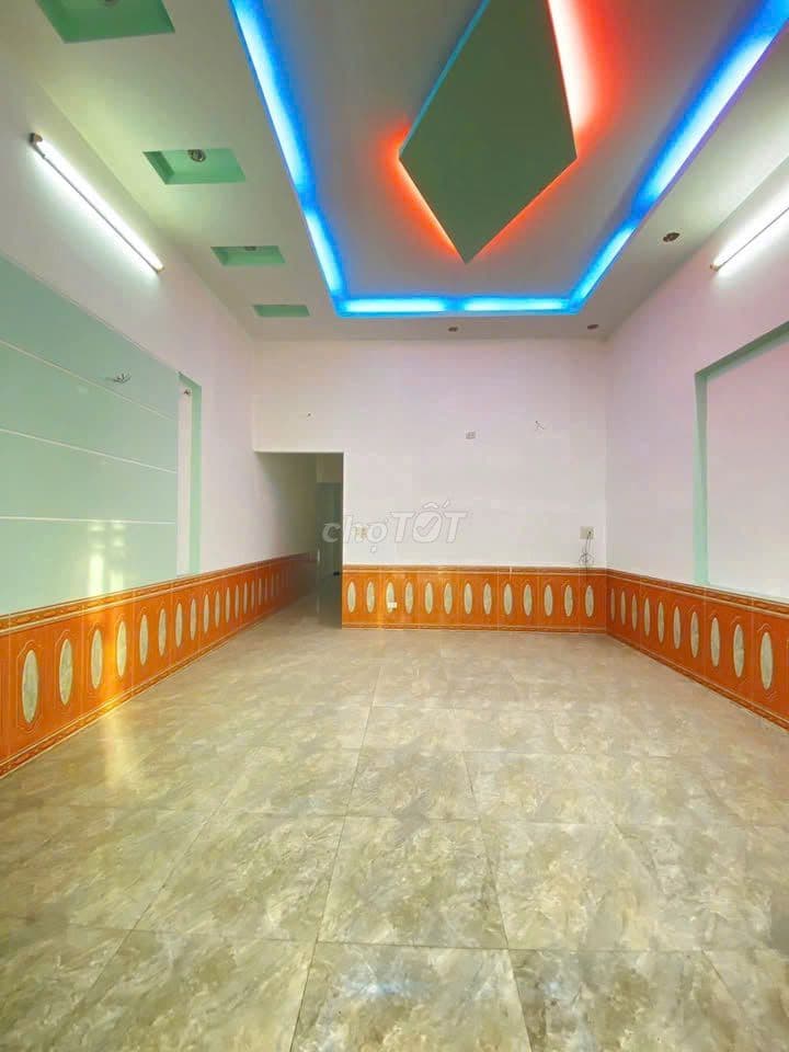 Bán gấp căn nhà gần BV. Đa khoa Xuyên Á-Củ Chi 100m2 SHR giá chỉ 800tr - Ảnh 3