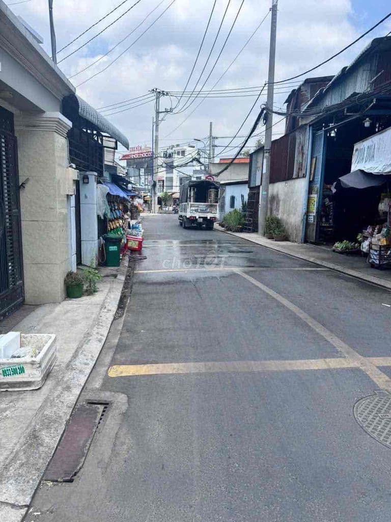 ĐẤT THỔ CƯ 100% XÂY DỰNG TỰ DO,NGAY SÂN BANH THỚI TỨ VÀ CHỢ THỚI TỨ