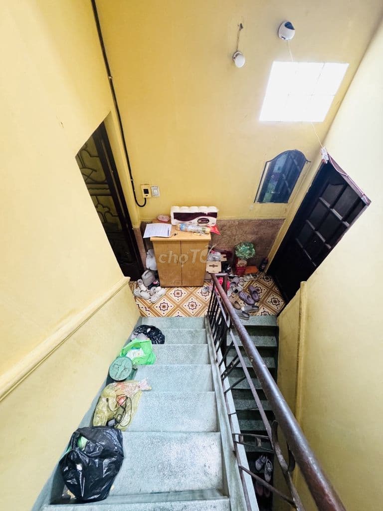 BÁN NHÀ MẶT TIỀN NGAY CHỢ PHẠM VĂN HAI QUẬN TÂN BÌNH - Ảnh 3