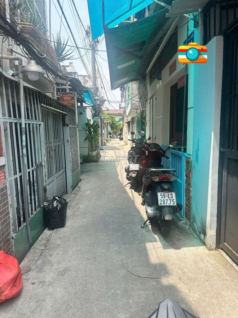 Bán nhà hẻm ba gác,4,5X18, 1 trệt 1 lầu, 3pn 3wc,SHR hiên hữu, P7Q8