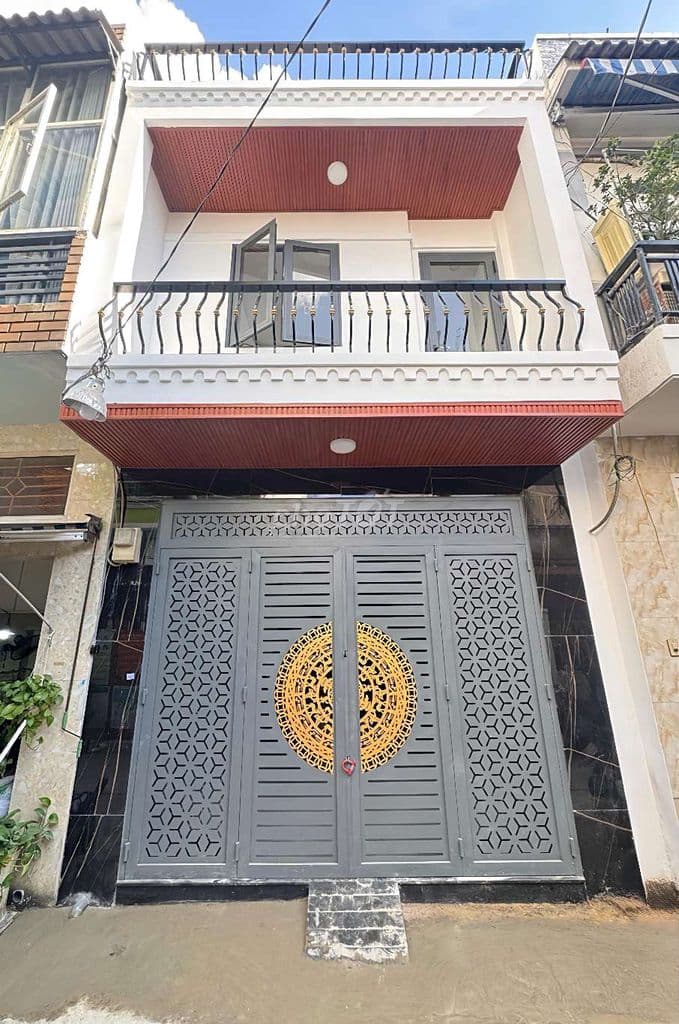 nhỉnh 3 tỷ, 32m2,hẻm xe hơi, 2 tầng hoàn công đủ ,đường số 1 Bình Tân