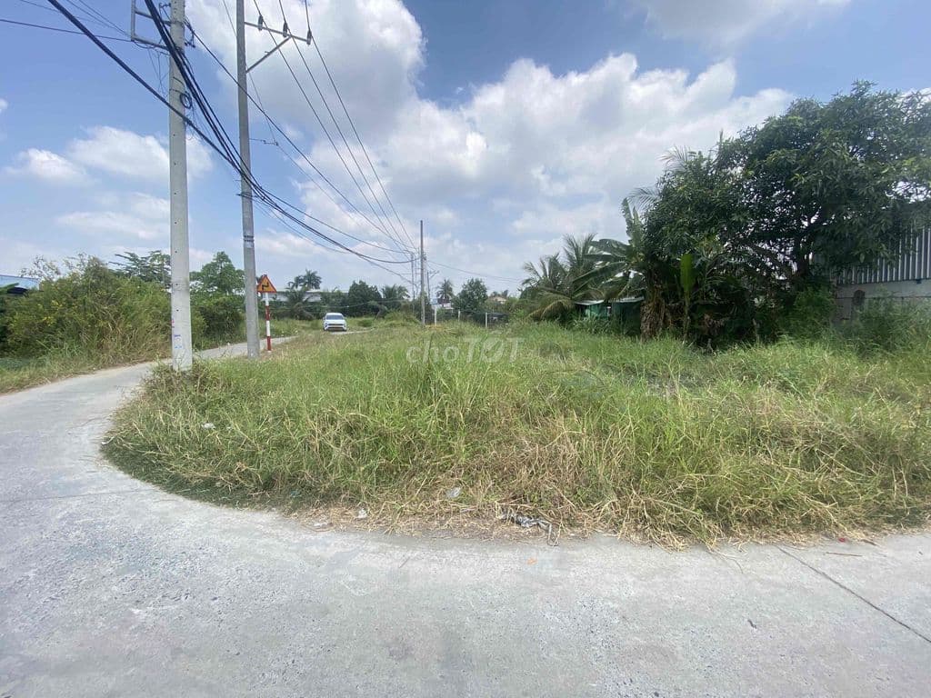 Bán gấp góc 2MT 173m2 giá 3ti xã An Phú Tây - Ảnh 2