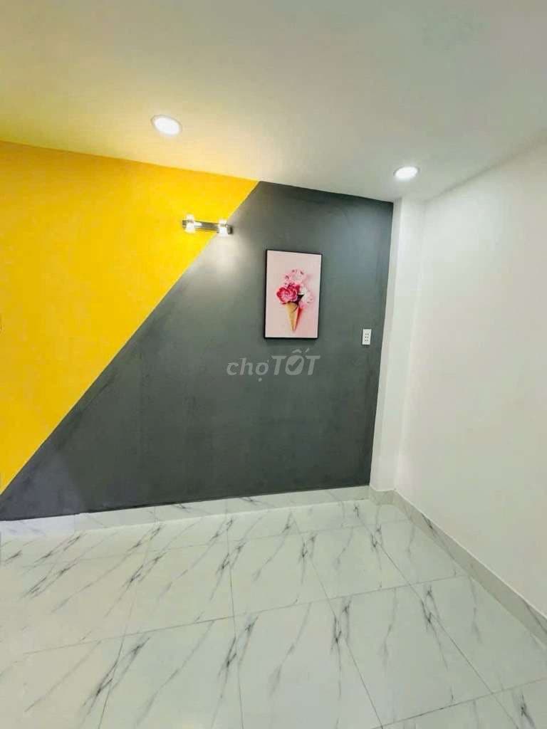 Bán nhà Âu Cơ, DTSD 40M2, hỗ trợ vay bank, chỉ hơn 2 tỷ thương lượng - Ảnh 3
