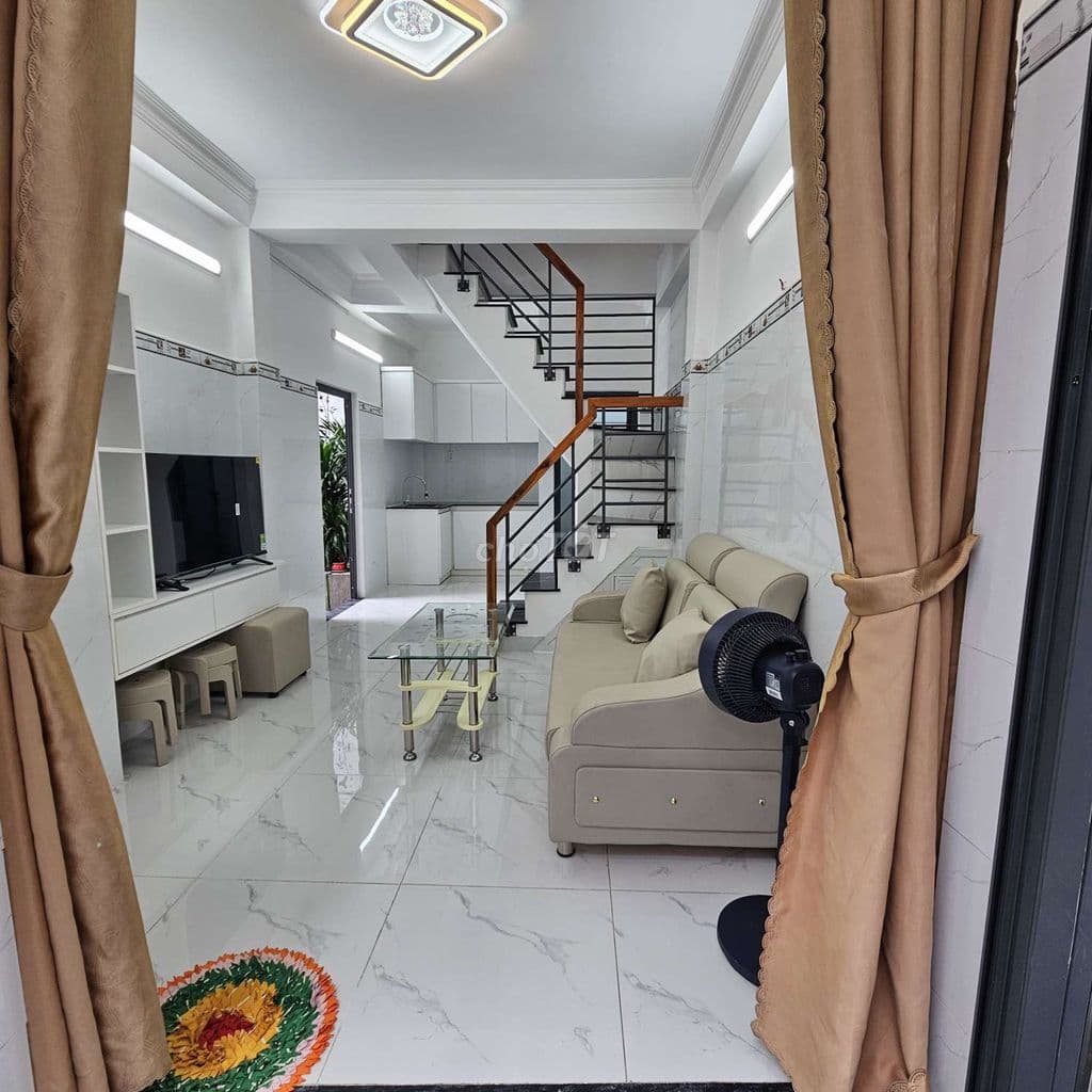 Nhà 3 Tầng đường huỳnh thị đồng thiết kế 4 phòng ngủ.