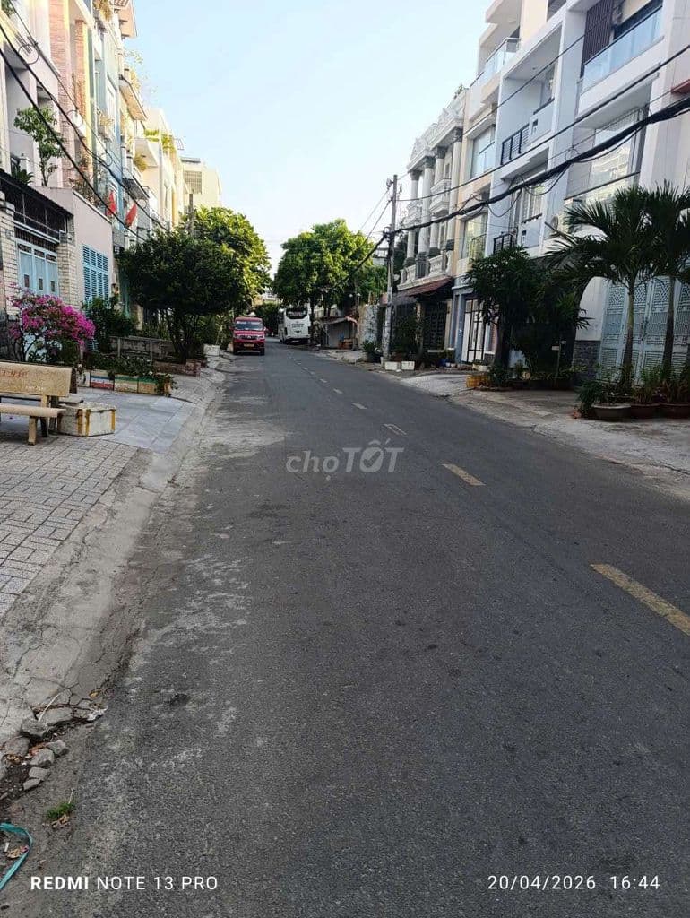 Bán nhà mặt tiền khu Tên Lửa 5x20 3 lâu - Ảnh 3