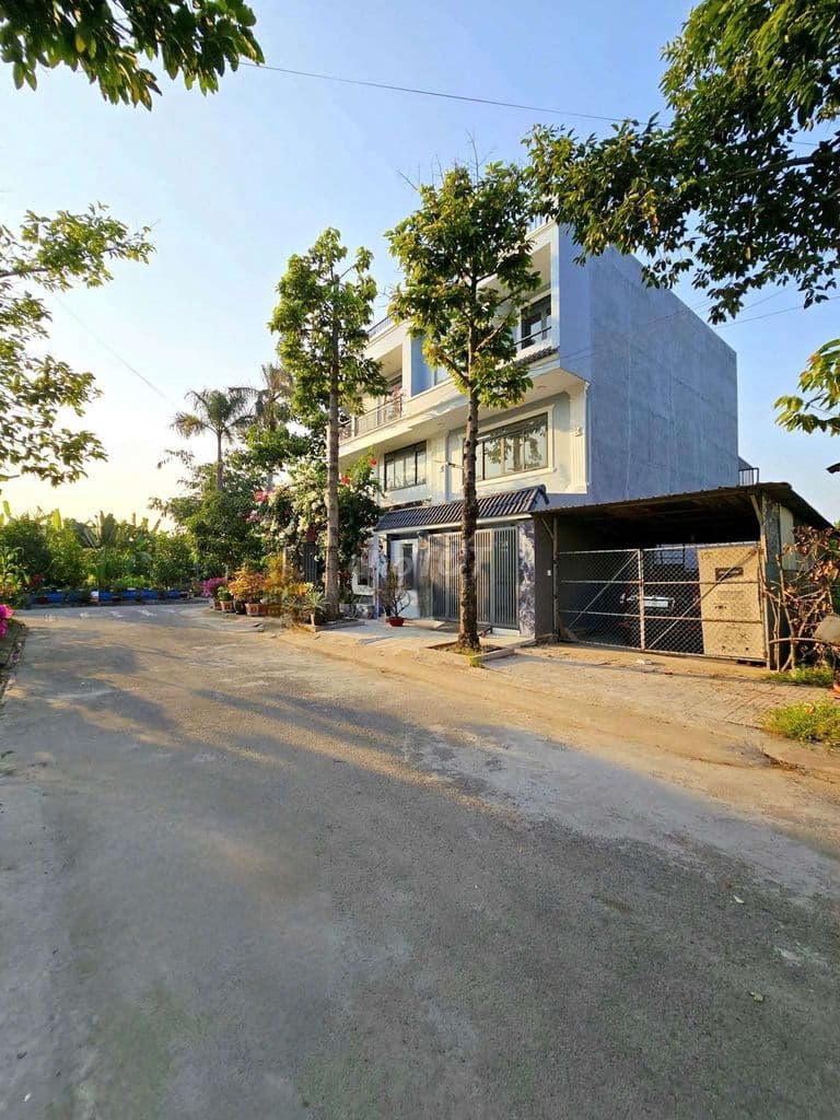 HÀNG HIẾM GIÁ TỐT: ĐẤT NỀN BƯNG ÔNG THOÀN MẶT ĐƯỜNG 10 M GẤP BÁN