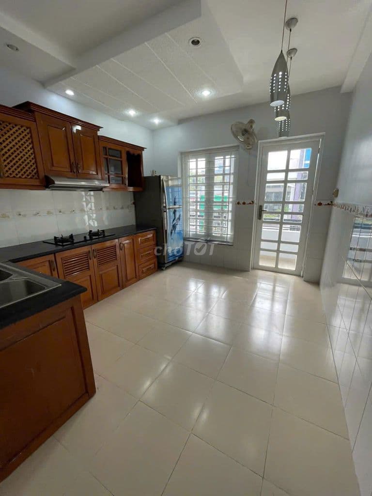 8 tỷ 200 Nhà 3 lầu cư xá Phú Lâm D cách Bình Phú 1 căn - Ảnh 3