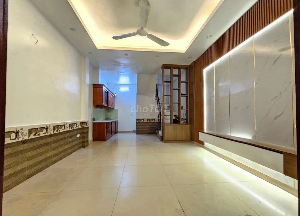 Bán nhà ngõ 137 Xuân Đỗ, 30m nhà mới 5 tầng, 3PN, giá chỉ 5,9 tỷ. - Ảnh 2