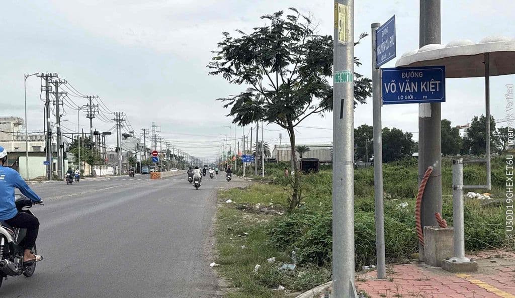 Bán đất 90m2, đường thông Ng Cửu Phú và Võ Văn Kiệt nối dài