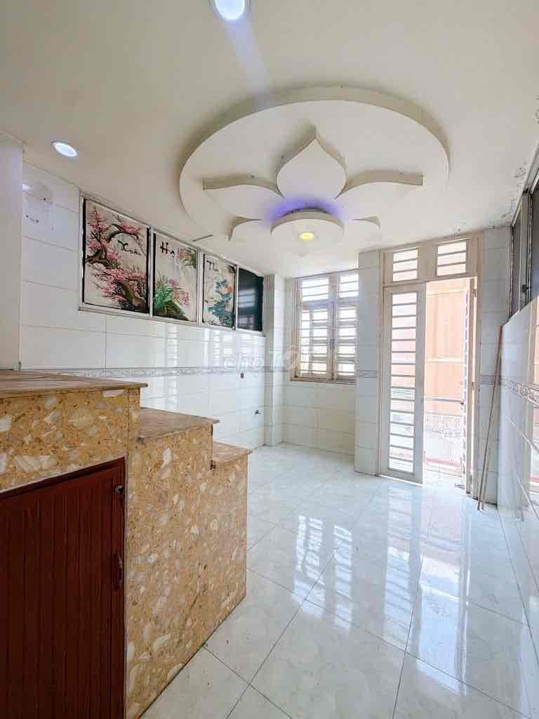 NHÀ ĐOÀN VĂN BƠ 5 TẦNG 26m2 HẺM Ô TÔ KDCHH 5,5 TỶ TLCC