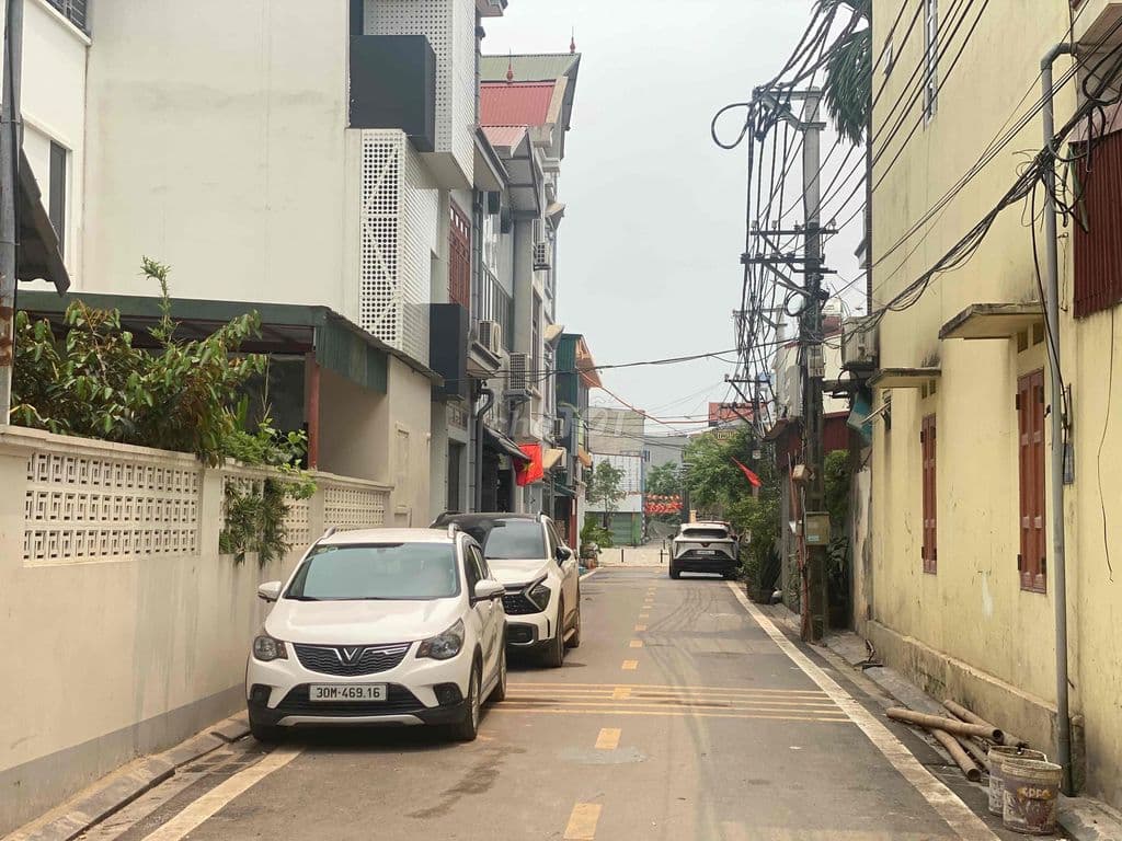 Đất Tàm Xá, Ô TÔ tránh ngày đêm - Ảnh 3