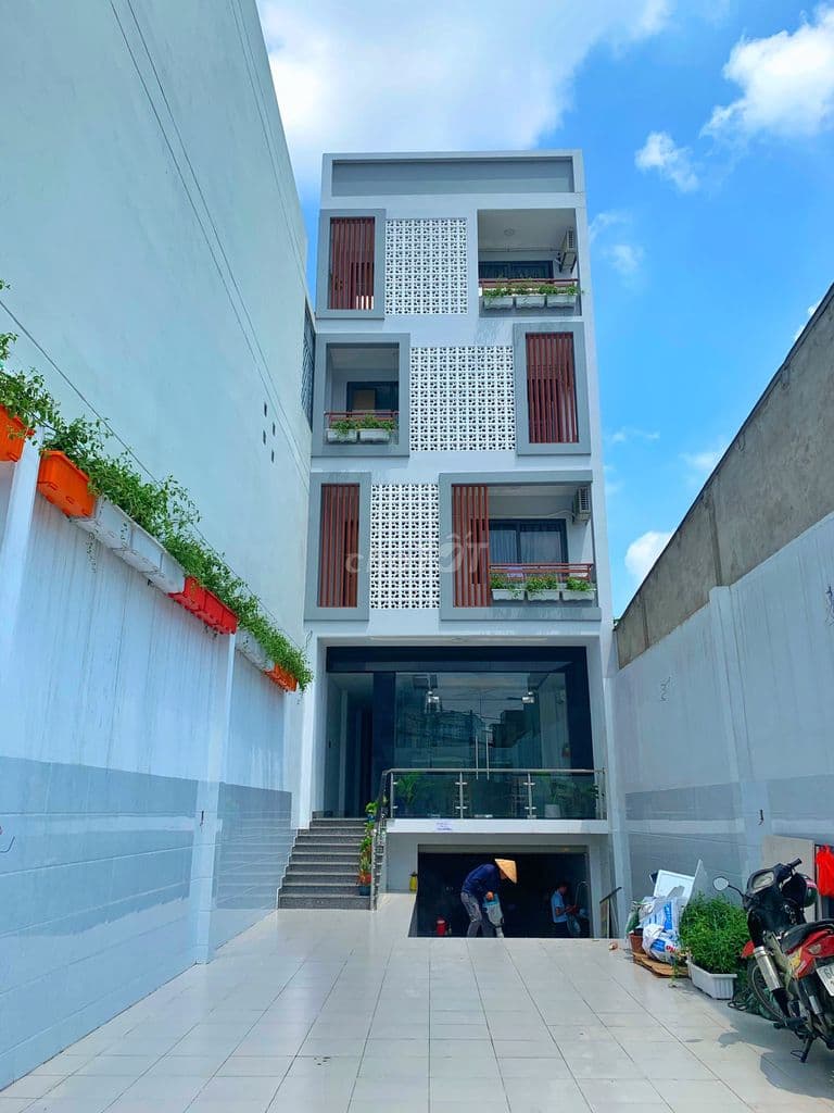 KTX nam phòng 4 người NGAY Bưu chính Viễn Thông, Ngã tư Thủ Đức