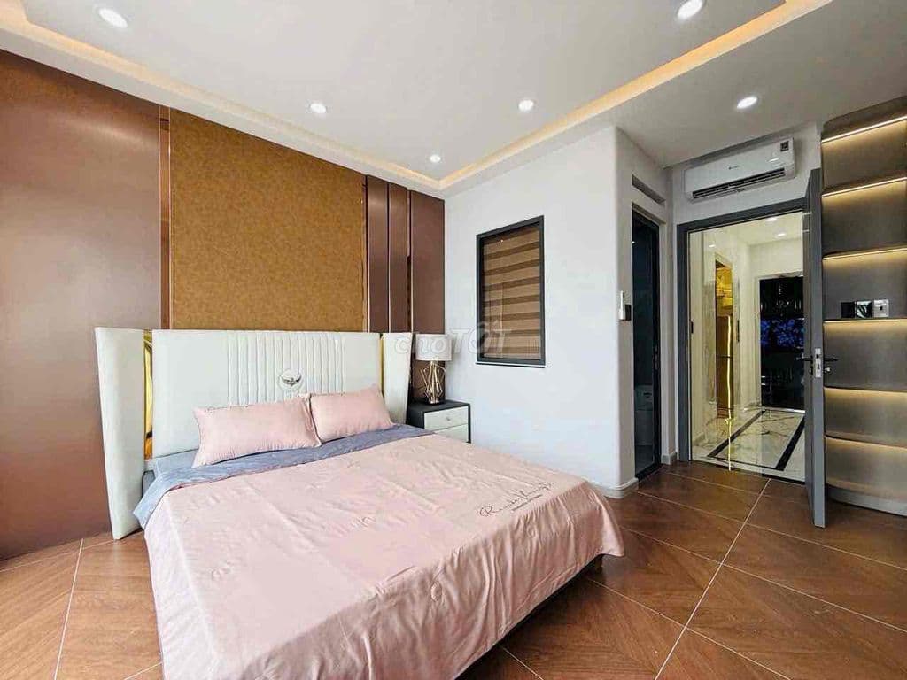 Nhà khu vip KDC có hầm để xe ô tô 3 tầng để lại nội thất gỗ cao cấp - Ảnh 3