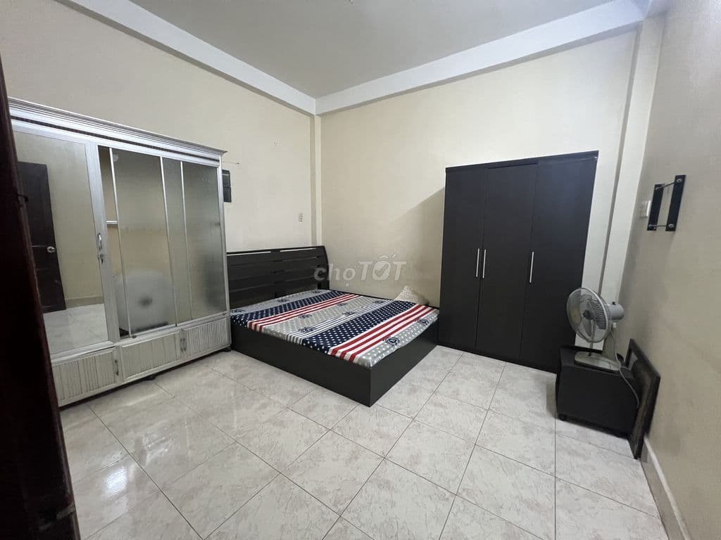 Bán nhà 3 tầng hẻm xe hơi Quốc lộ 13, TP. HCM, Gần CV Tầm Vu - Ảnh 2