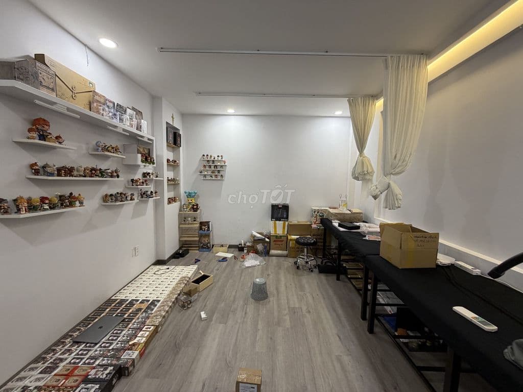 BÁN NHÀ NGUYỄN TRỌNG TUYỂN PHÚ NHUẬN HẺM XE TẢI TẬN CỬA