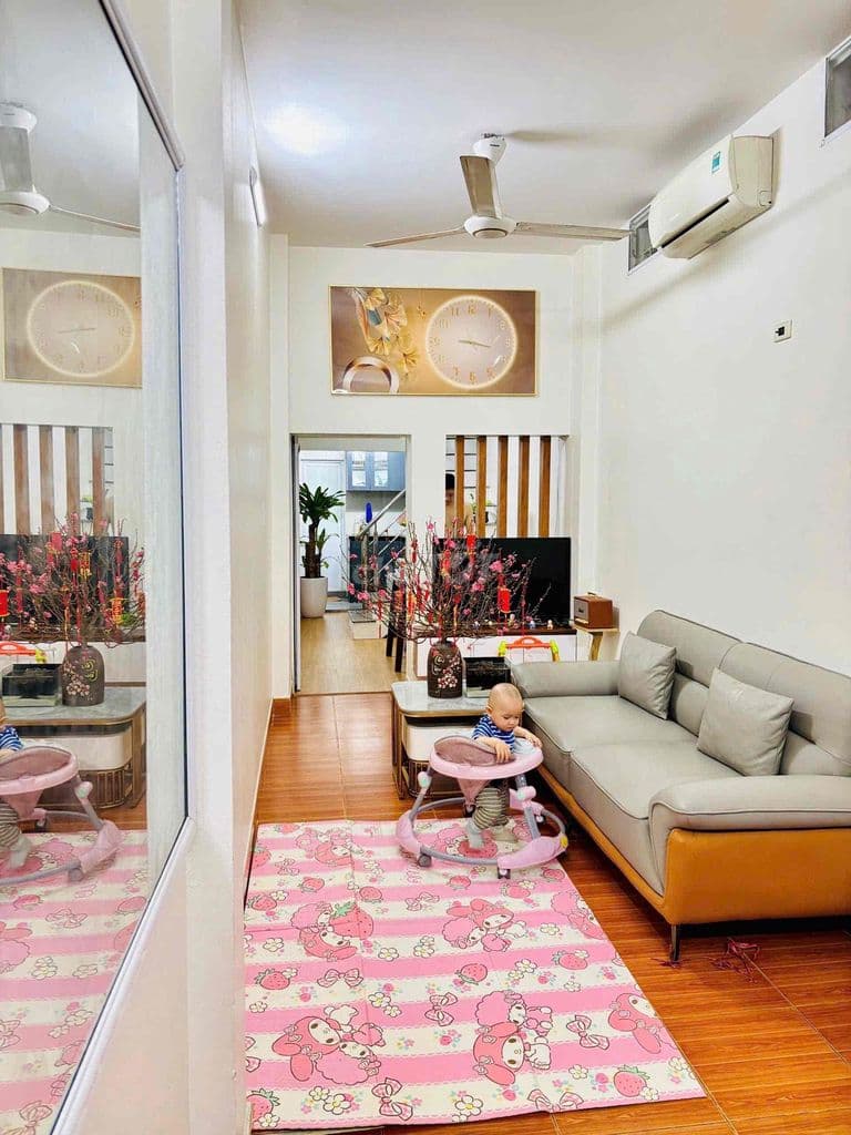 SIÊU PHẨM LÔGÓC NHÀ ĐẸP LONG LANH PHỐ NGUYỄN TRÃI FULL NỘI THẤT Ở NGAY