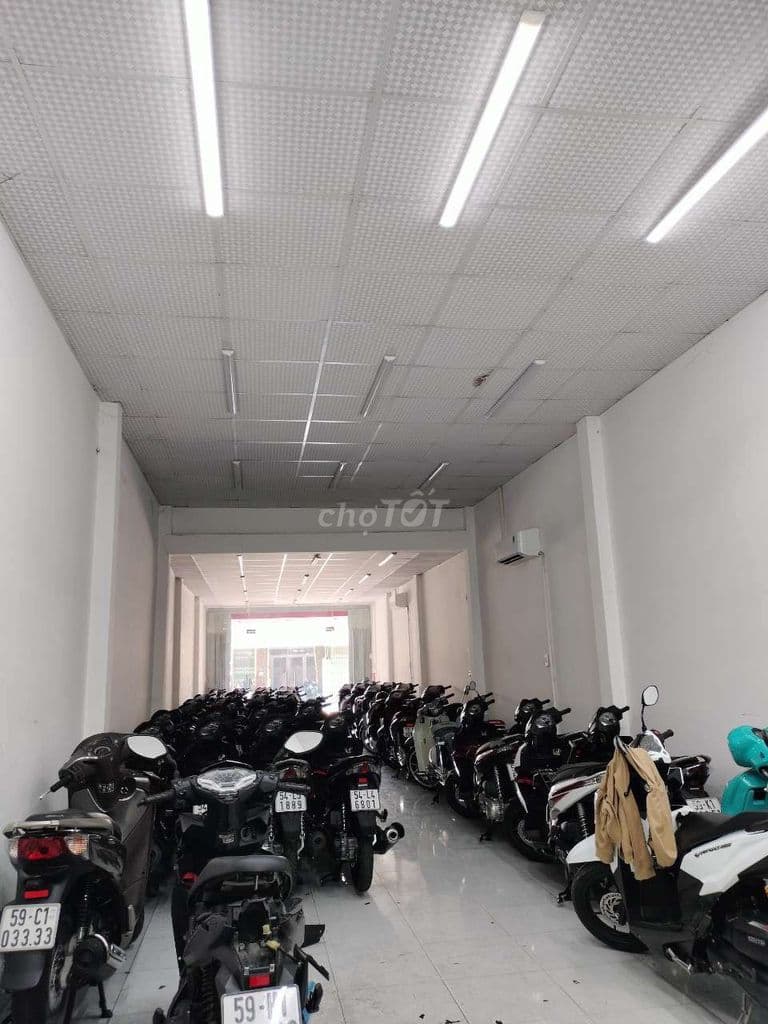 Nhà chính chủ mặt tiền tỉnh lộ 10 cần bán