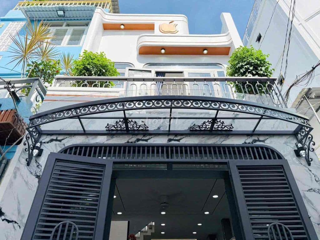 bán nhanh nhà đẹp trệt lầu full nội thất.