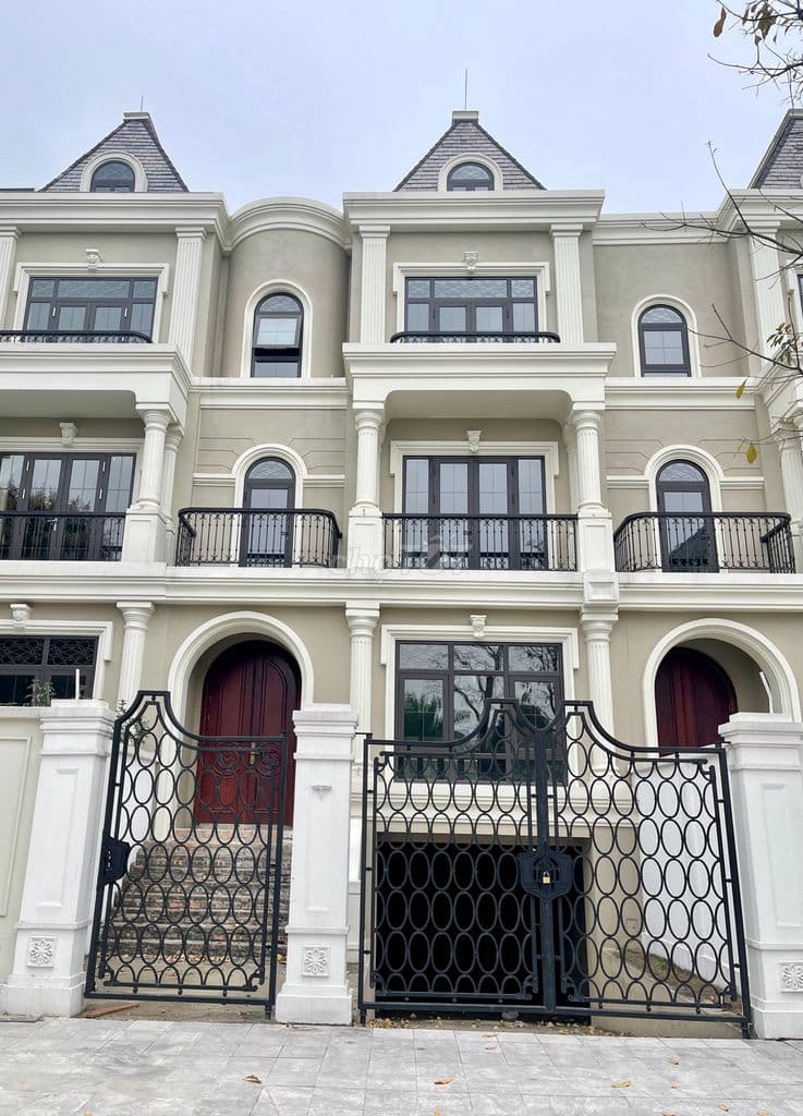 Biệt thự CIPUTRA suất ngoại giao (vị trí hiếm) - Ảnh 3