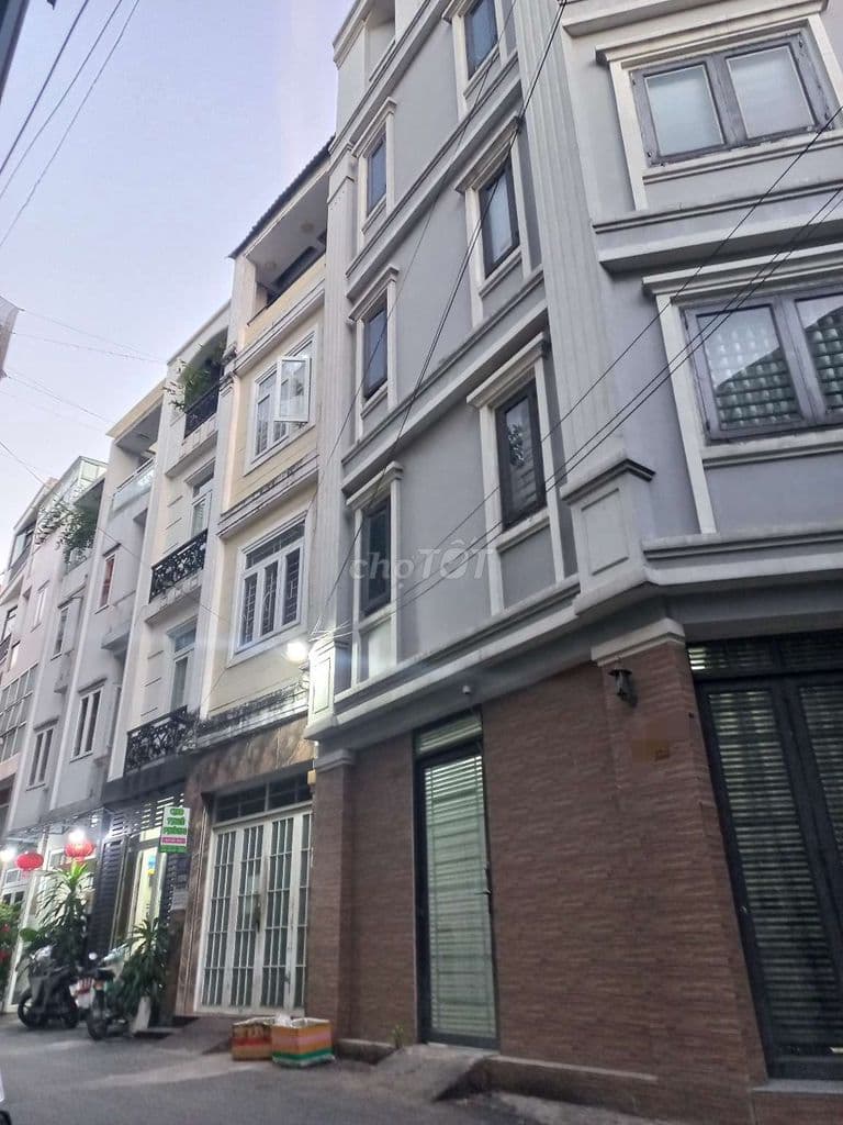 HXH Thông phong cách bán cổ điển vị trí đẹp gần mặt tiền Bình Thạnh - Ảnh 2