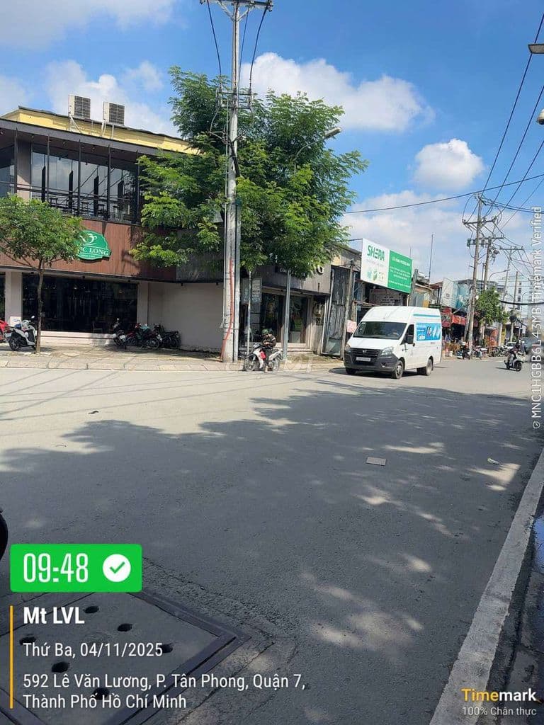 Bán lô đất mt lê văn lương