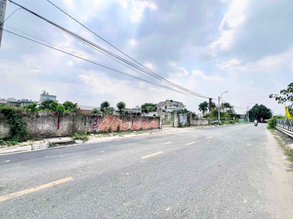 MẶT TIỀN TÔ KÝ 12 - SÁT TRƯỜNG HỌC TÔ KÝ BÁN GẤP