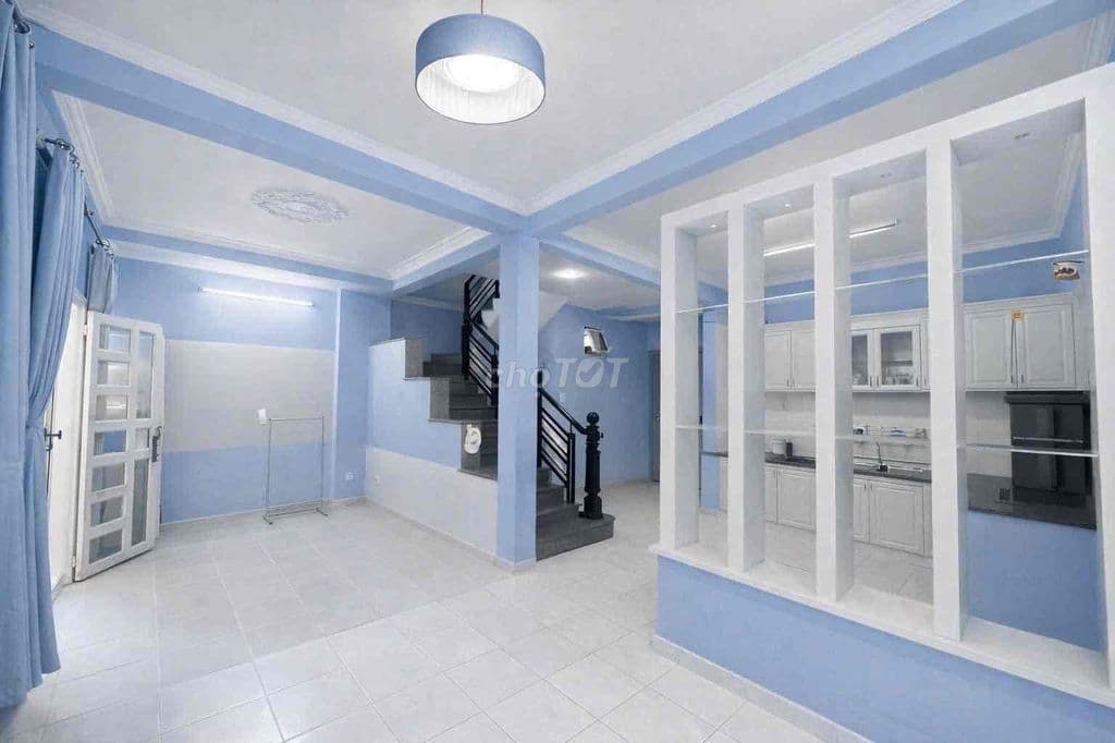 NHÀ BÁN HXH GẦN HOÀNG DIỆU 2 - Ảnh 2