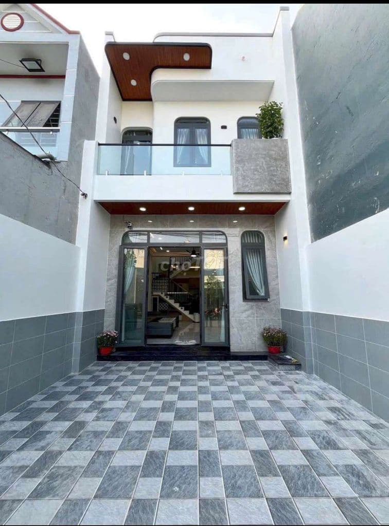 Bán nhà 1 trệt 1 lầu sổ hồng riêng, ngay KDC Phong Phú giá 1tỷ030triệu - Ảnh 2